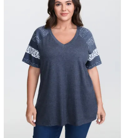 Ditsy Floral Colorblock Contrast Raglan Sleeve T-shirt